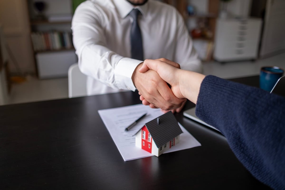Professional real estate appraisal and property valuation review